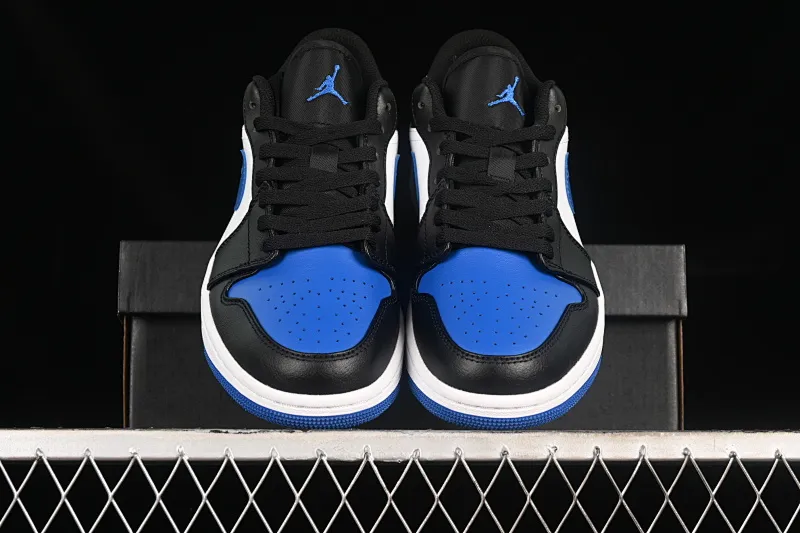 All categories Air Jordan Jordan series basketball shoes Air Jordan 1 Low G version pure original Air Jordan 1 Low AJ1 Joe 1 black and white blue low-top cultural basketball shoes 553558-140